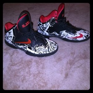 Graffiti Lebrons